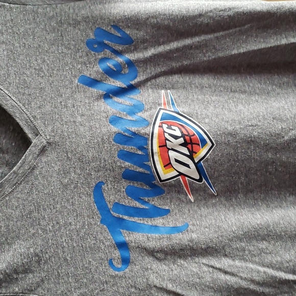 NBA Womens OKC Oklahome City Thunder T-Shirt V-Neck Short Sleeve Heather Gray M - Picture 3 of 7
